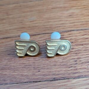 OFFICIAL NHL PHILADELPHIA FLYERS GOLD-TONE CLIP-ON EARRINGS LOWELL DESIGNS
